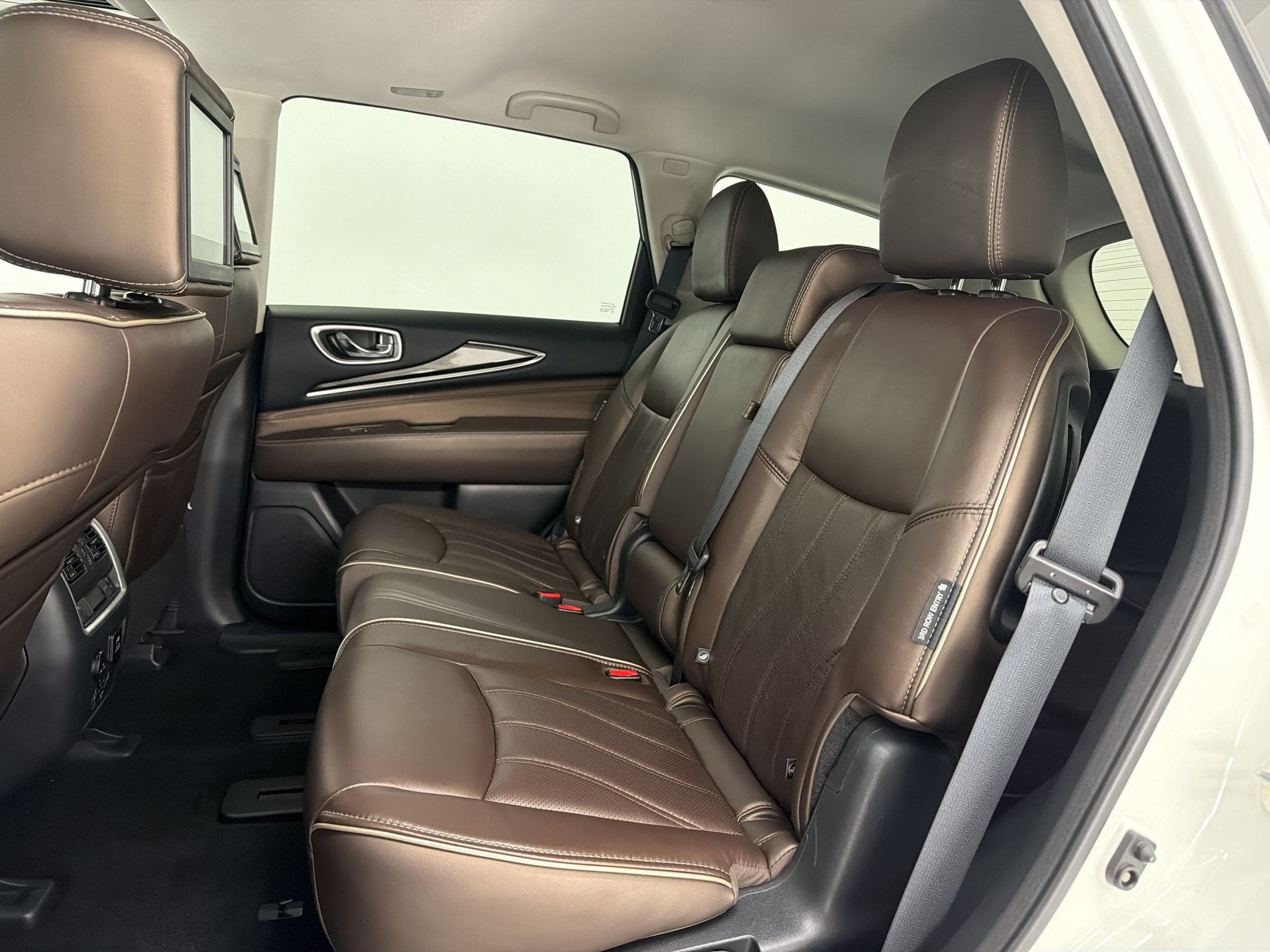 Used 2020 INFINITI QX60 Luxe w/ Essential Package FWD image 22