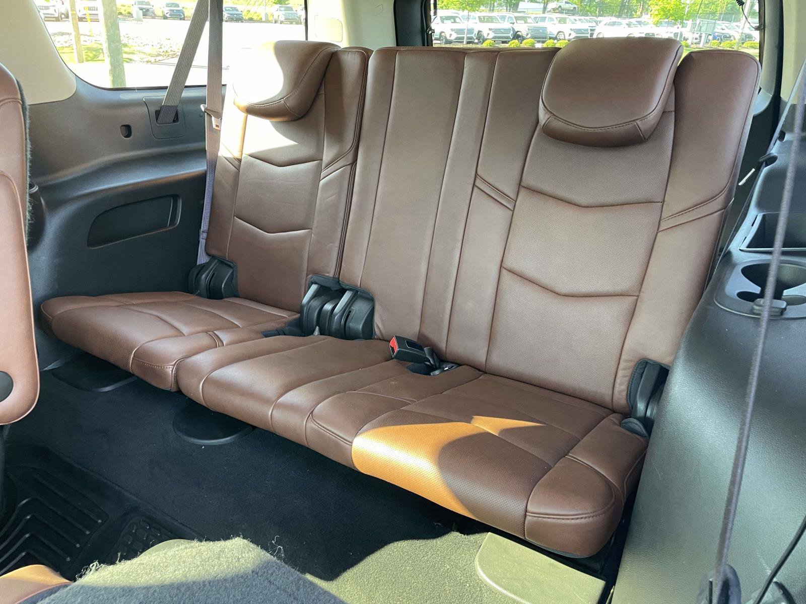 Used 2016 Cadillac Escalade ESV Premium image 12