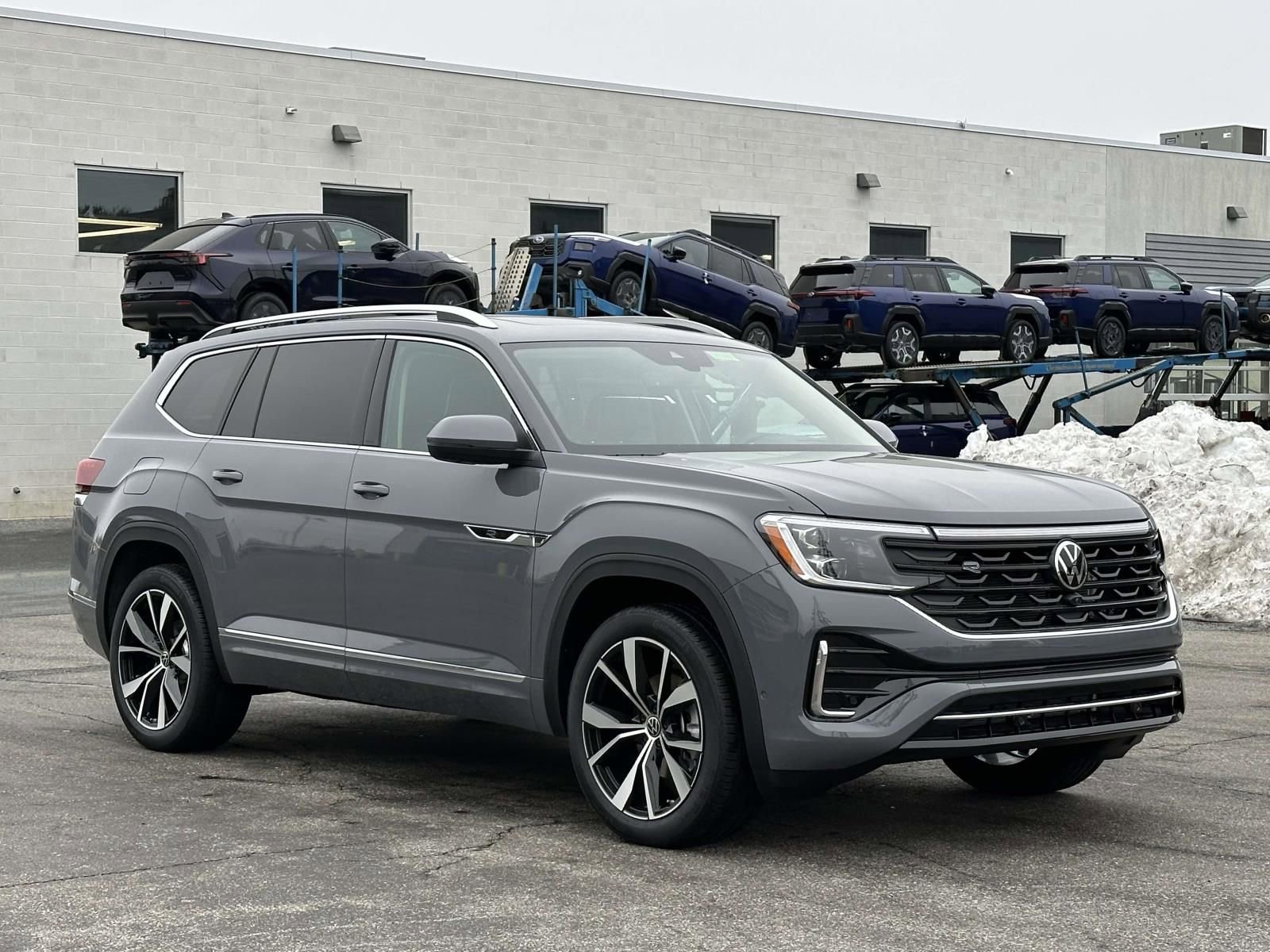 New 2026 Volkswagen Atlas SEL Premium R-Line image 8