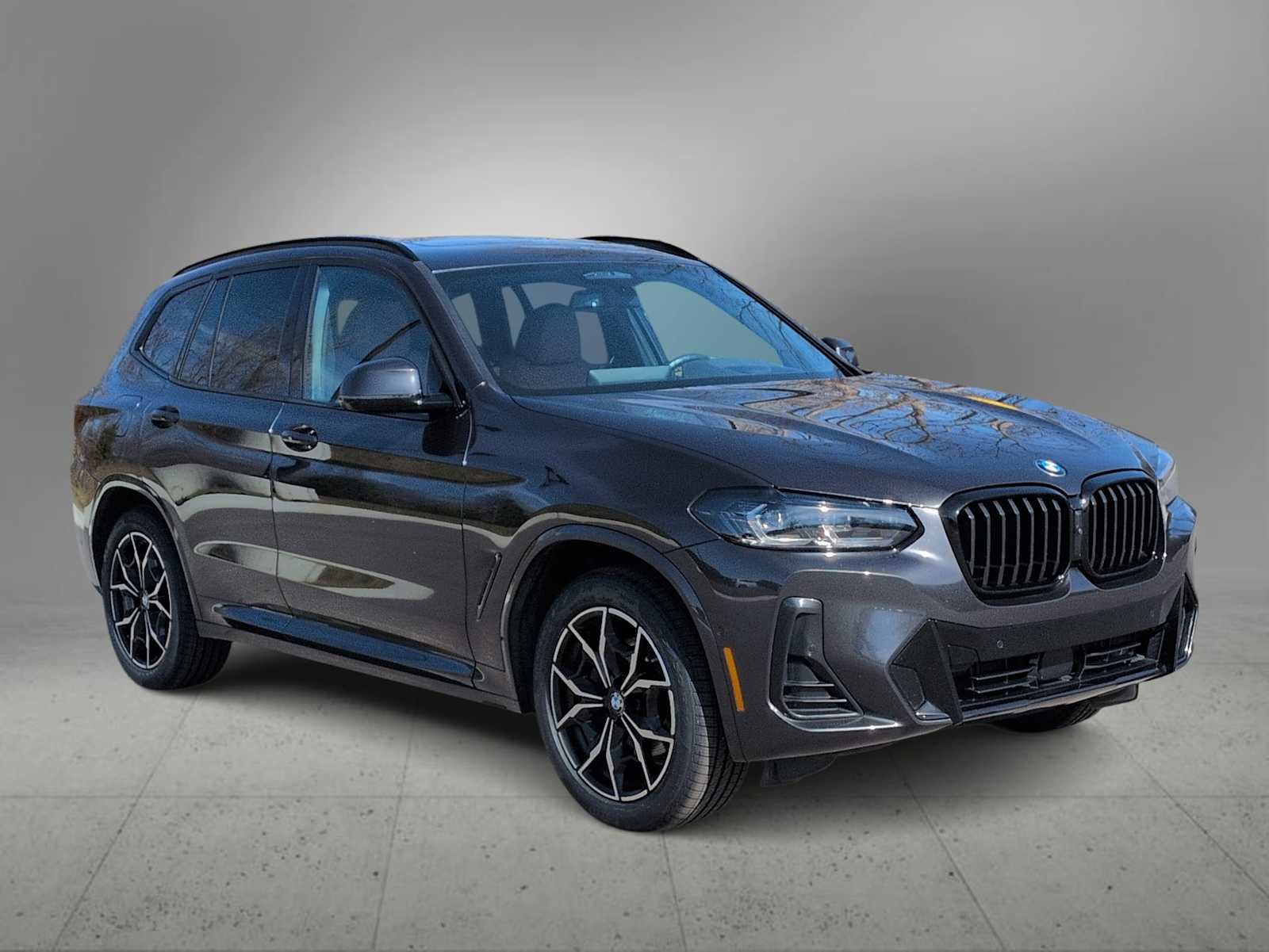 Certified 2024 BMW X3 xDrive30i w/ Premium Package image 2