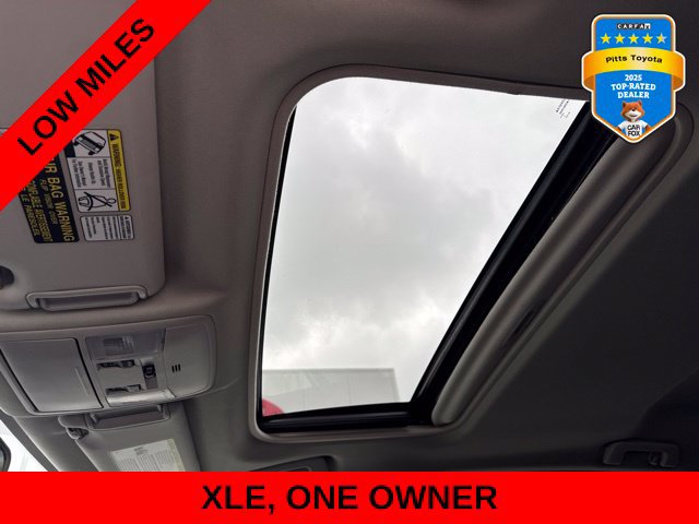 Used 2017 Toyota RAV4 XLE FWD image 11