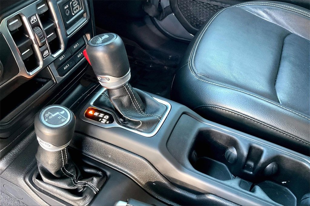 Used 2022 Jeep Wrangler Unlimited Sahara w/ LED Lighting Group image 15