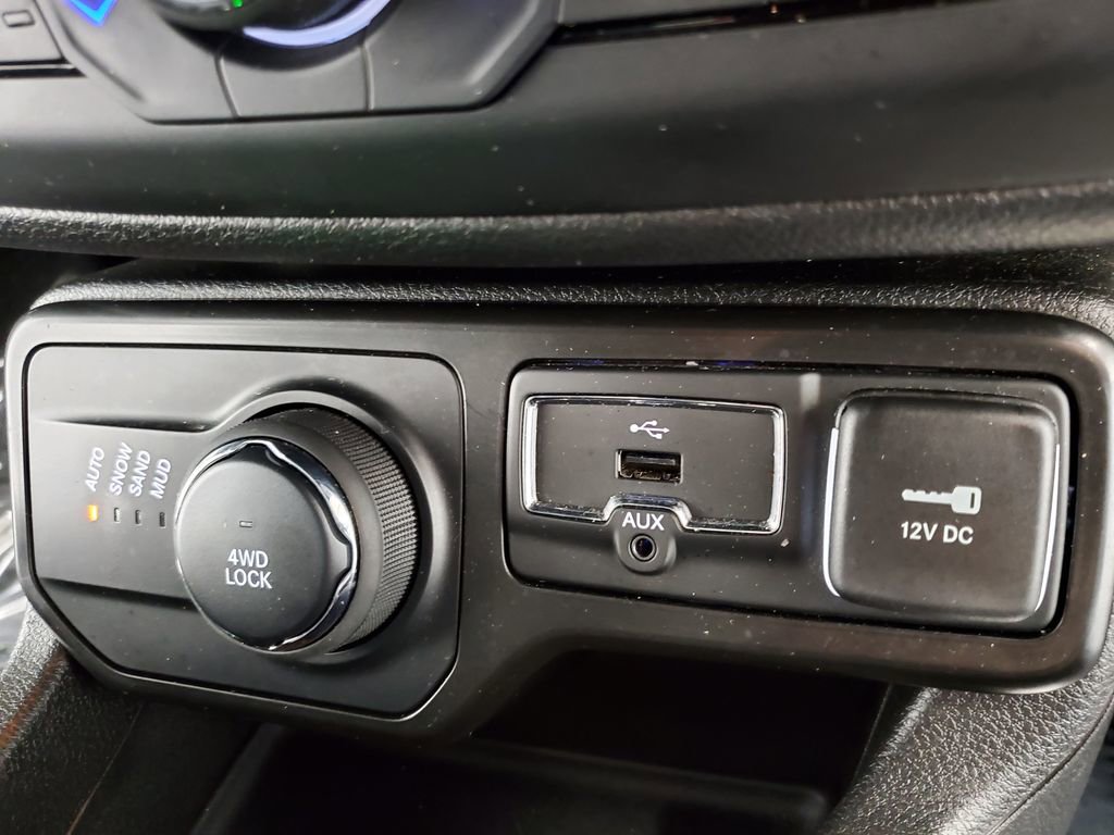 Used 2022 Jeep Renegade Altitude image 21