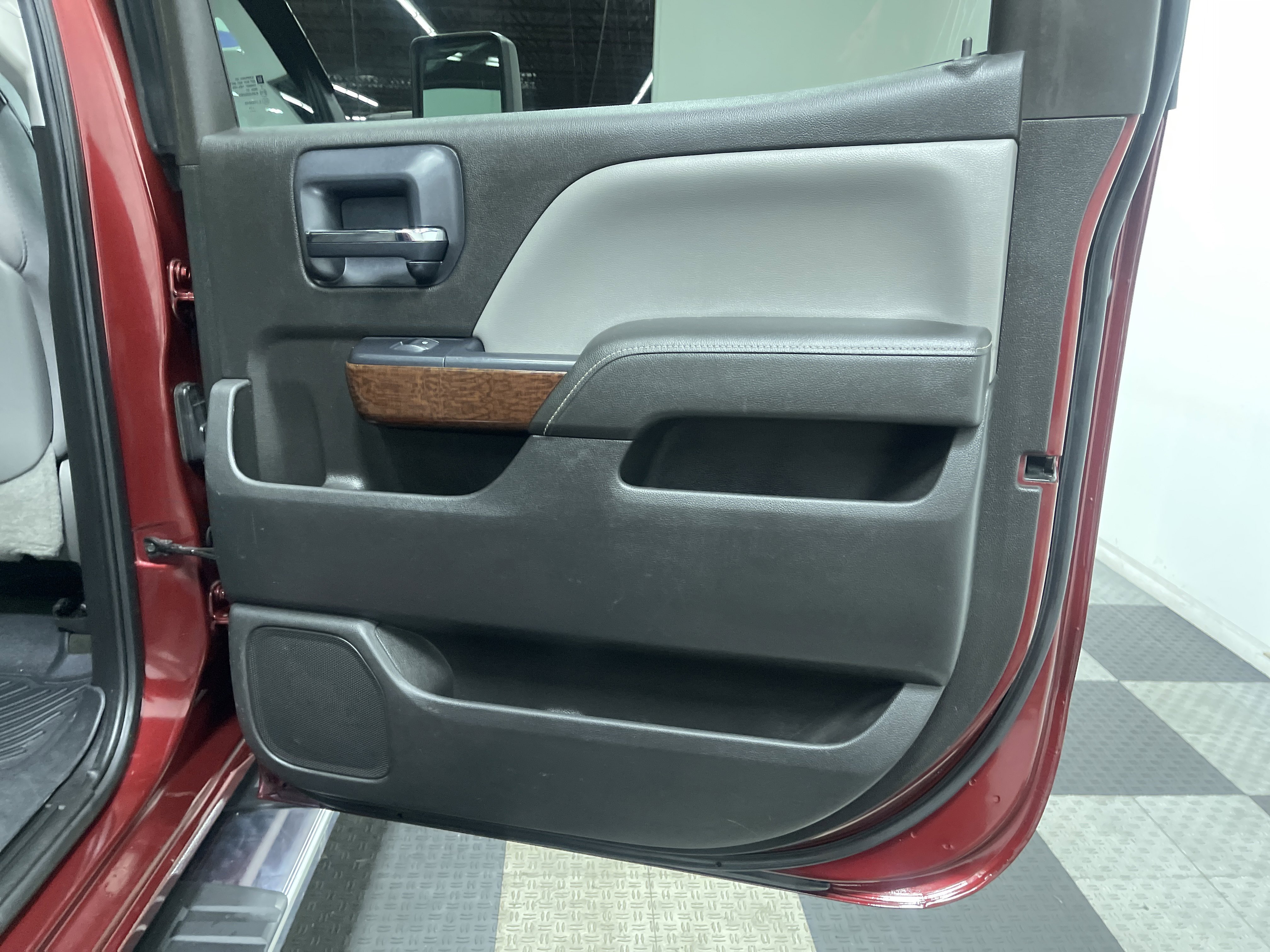 Used 2015 GMC Sierra 2500 SLE w/ SLE Preferred Package image 18