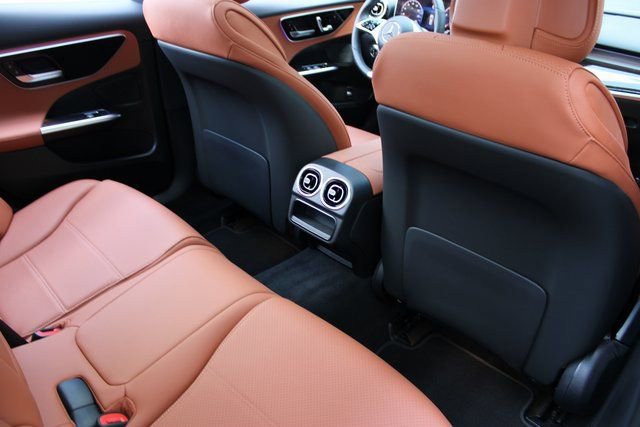 Used 2024 Mercedes-Benz C 300 4MATIC Sedan image 14