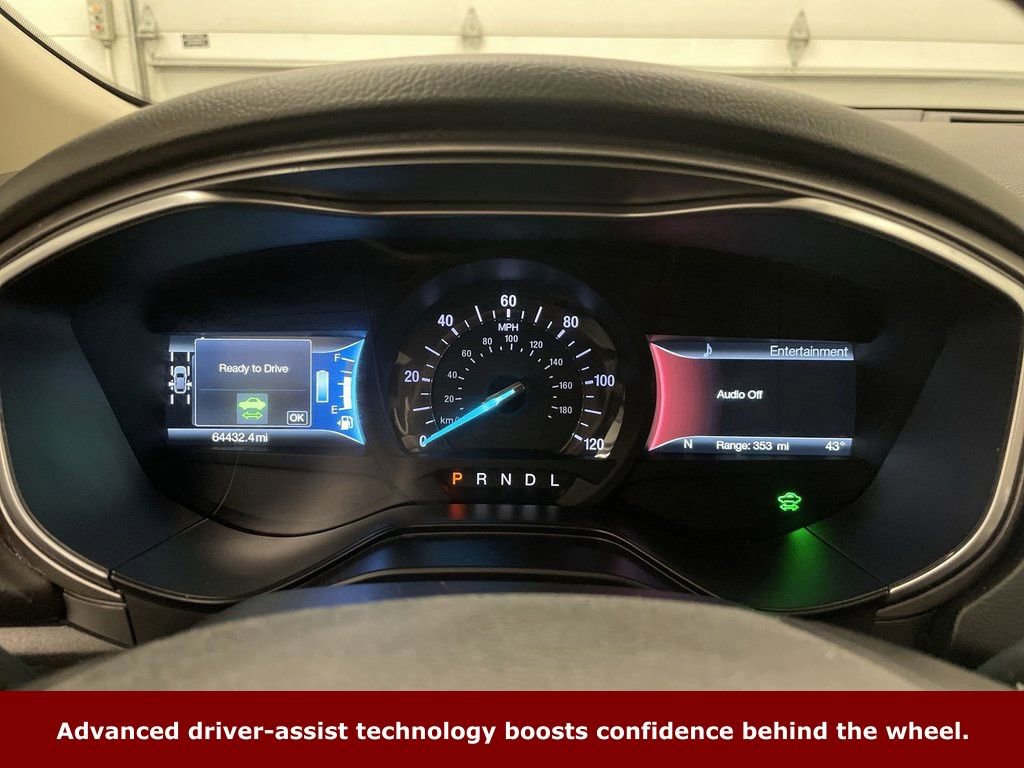 Used 2019 Ford Fusion SE image 6