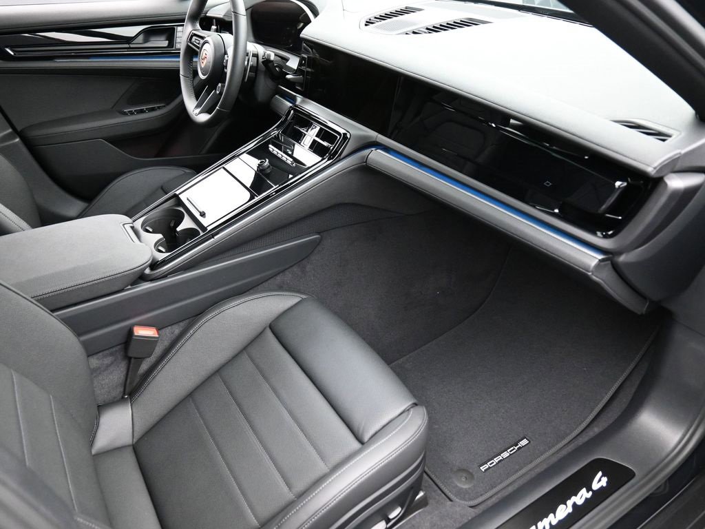 New 2026 Porsche Panamera 4 image 31