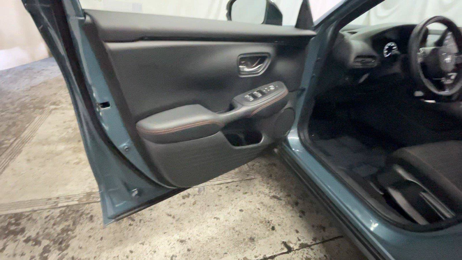 Used 2026 Honda HR-V Sport image 31