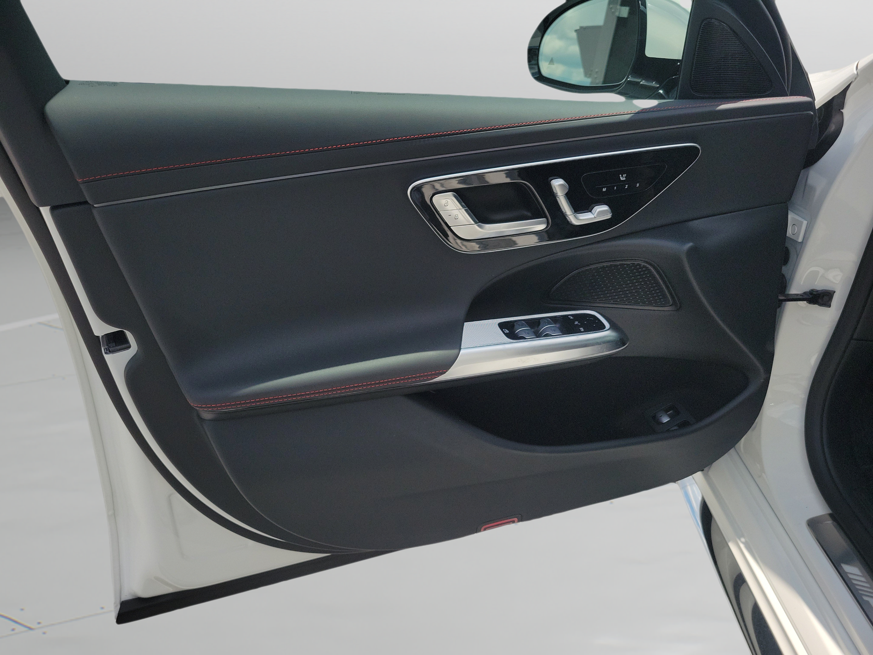 New 2027 Mercedes-Benz E 53 AMG e 4MATIC Sedan image 16