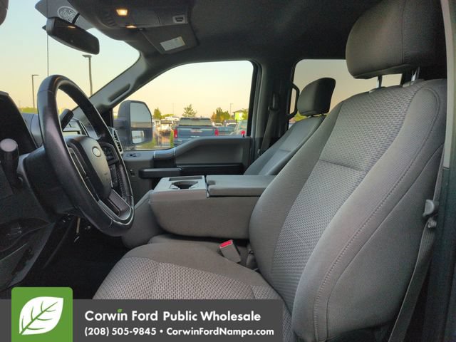 Used 2017 Ford F150 XLT w/ Equipment Group 302A Luxury AWD/4WD image 23