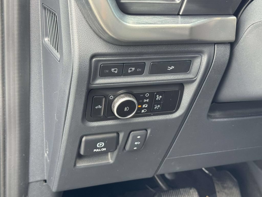 Used 2023 Ford F150 Lariat w/ Equipment Group 502A High AWD/4WD image 31