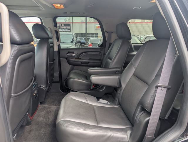 Used 2013 Cadillac Escalade Luxury image 15