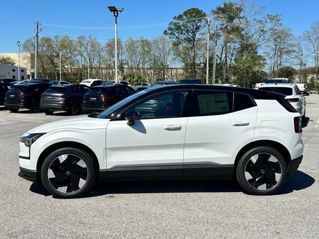 New 2026 Volvo EX30 Plus w/ Protection Package Premier AWD/4WD image 16