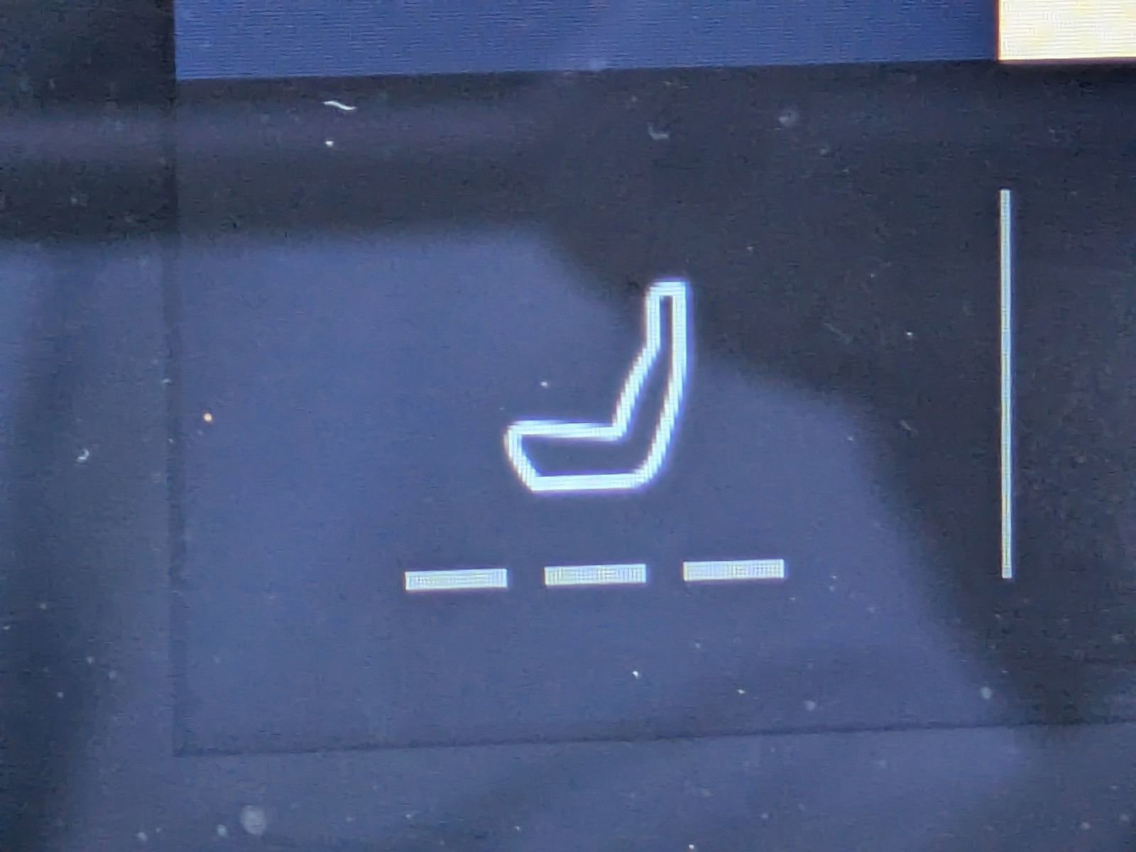 Certified 2025 Lincoln Corsair FWD w/ Equipment Group 101A image 23