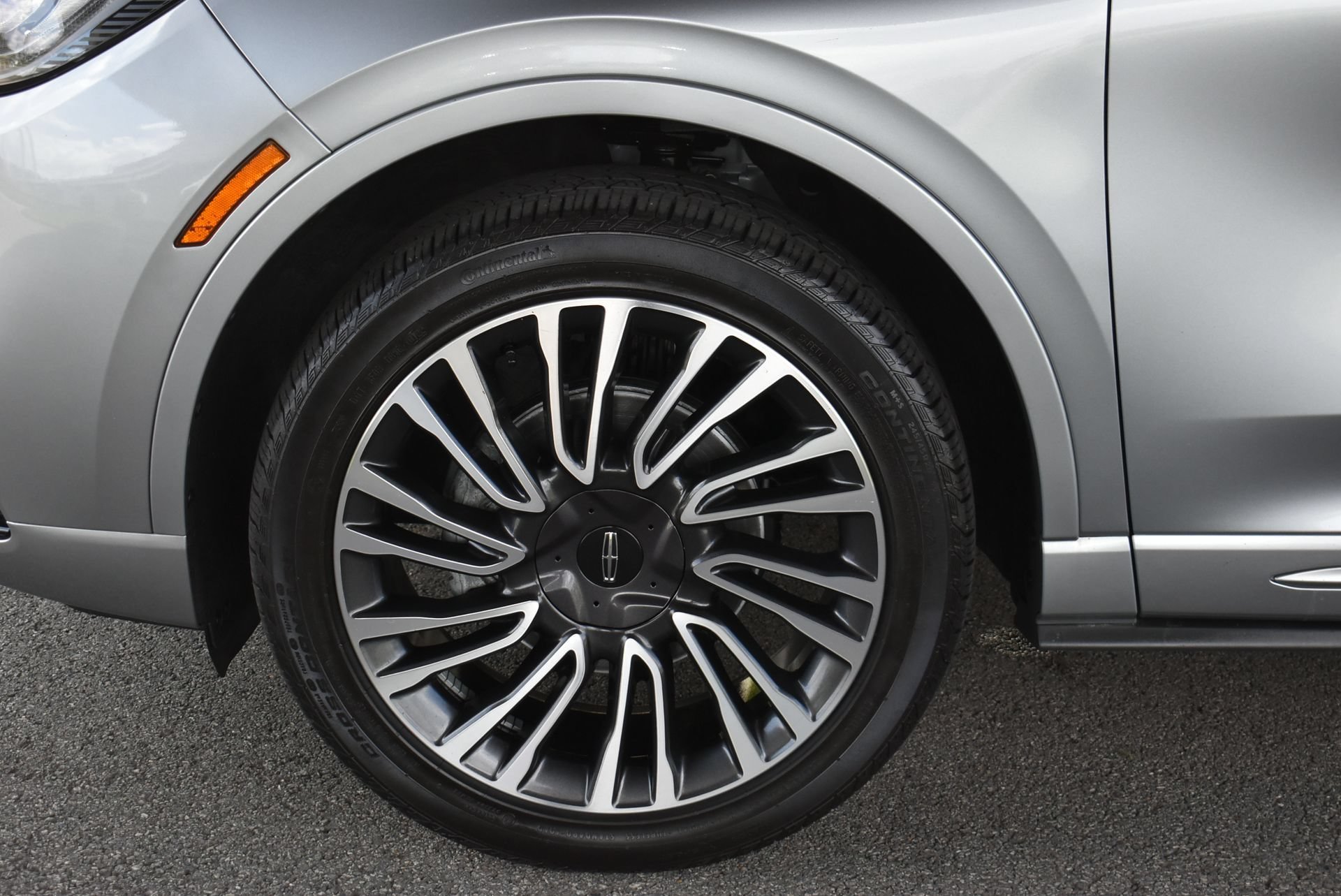 Used 2022 Lincoln Corsair Reserve w/ Sport Package AWD/4WD image 10