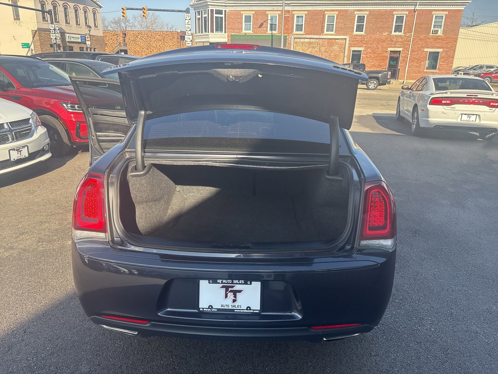 Used 2019 Chrysler 300 S image 15