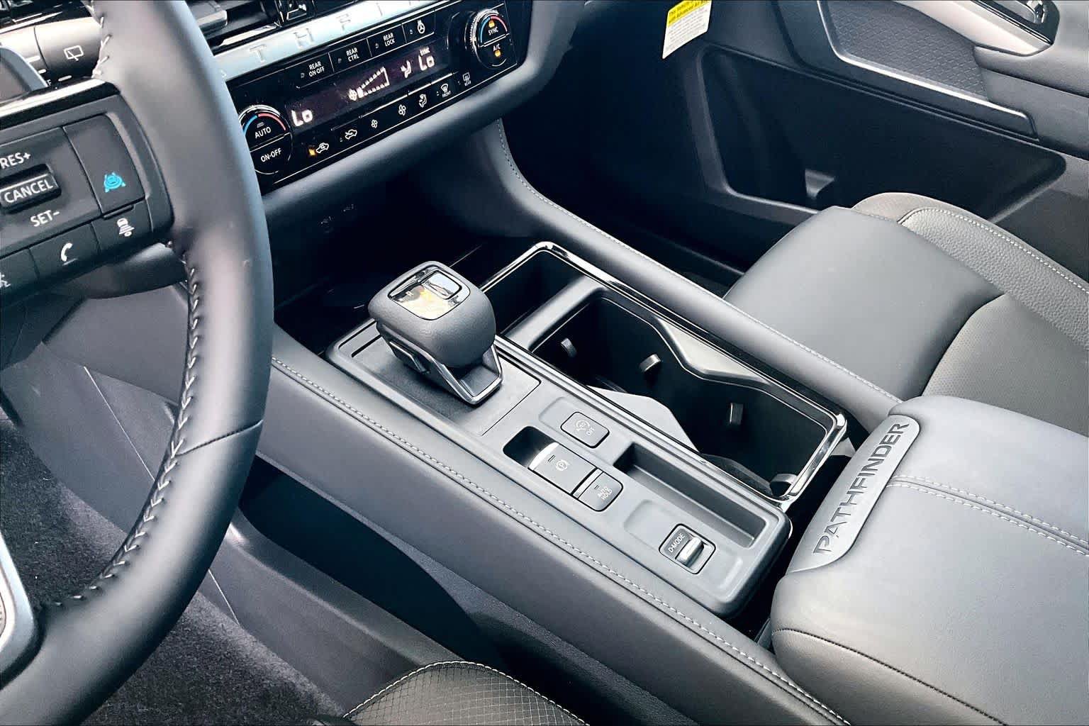 New 2026 Nissan Pathfinder SL FWD image 11