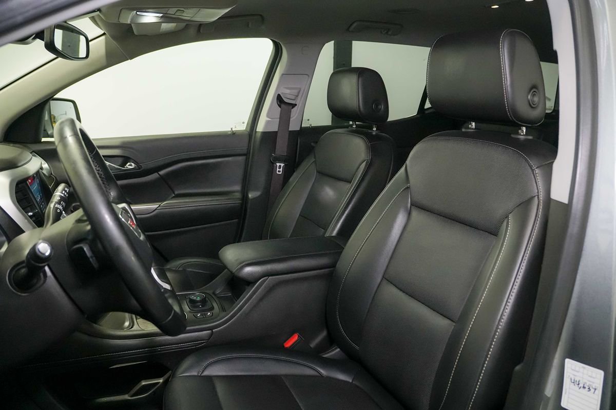 Used 2023 GMC Acadia SLT FWD image 14