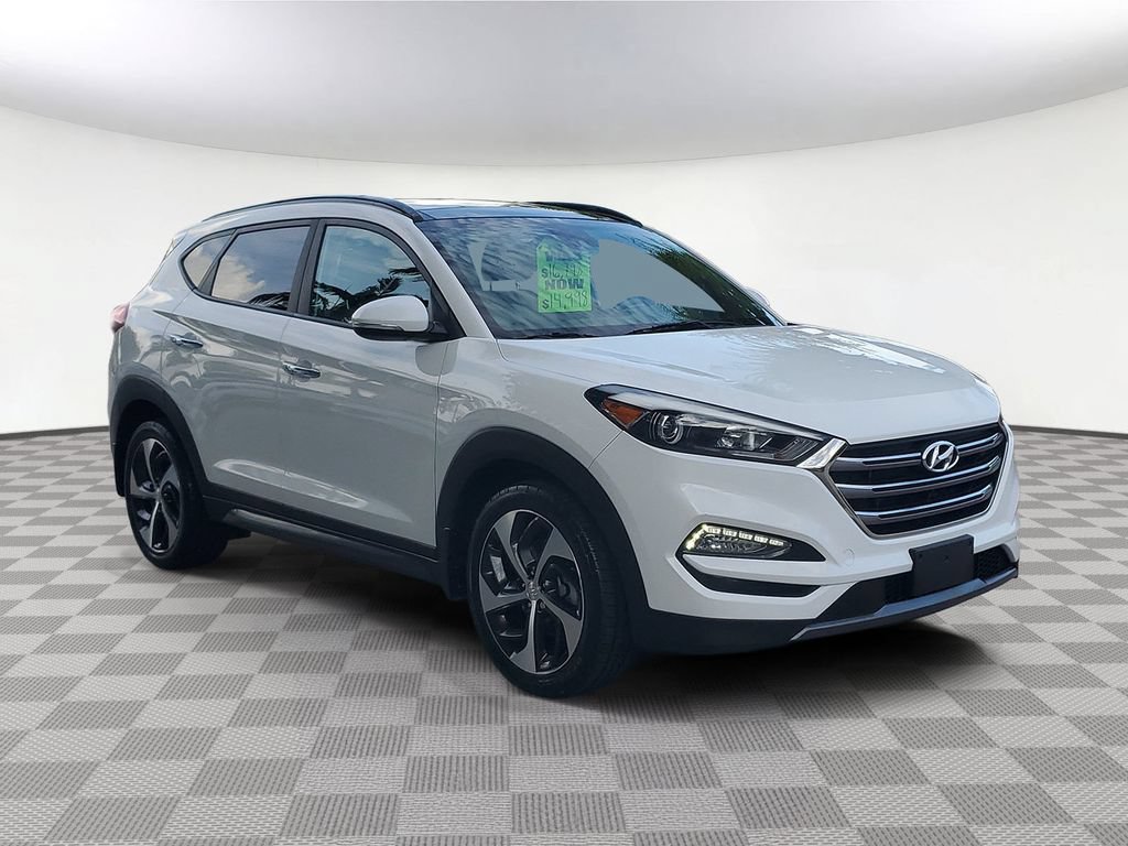 Used 2016 Hyundai Tucson Limited w/ Option Group 03 FWD image 2