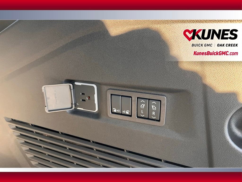 New 2026 GMC Yukon XL Denali w/ Sun & Power Step Package image 5