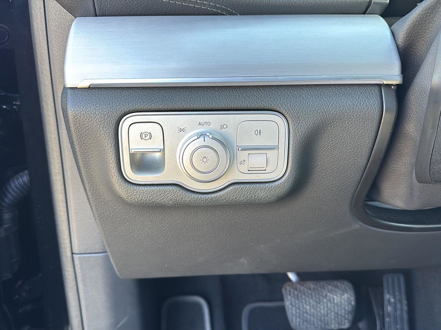 Used 2024 Mercedes-Benz GLS 450 4MATIC image 15