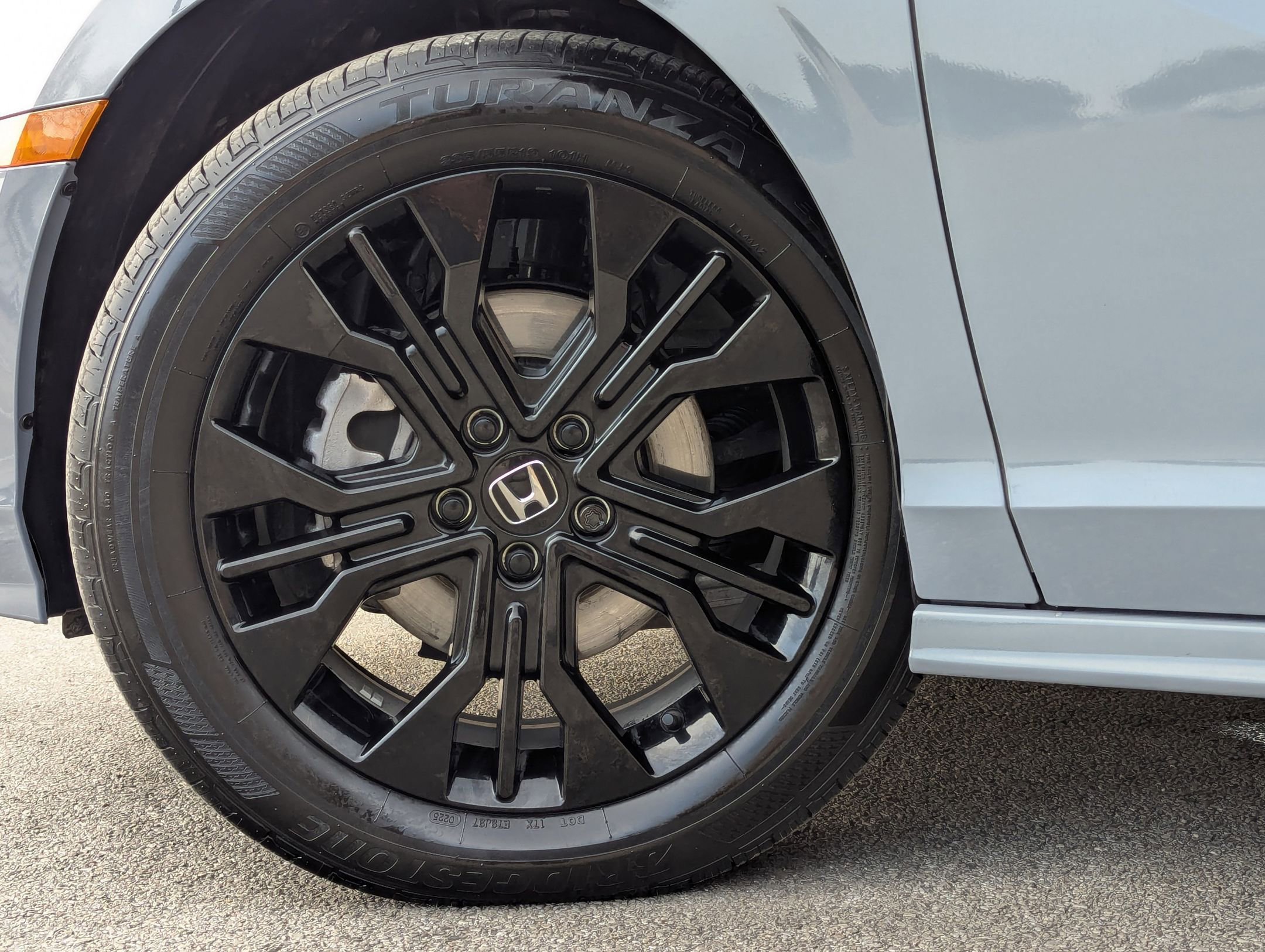 Used 2025 Honda Odyssey Sport-L image 25