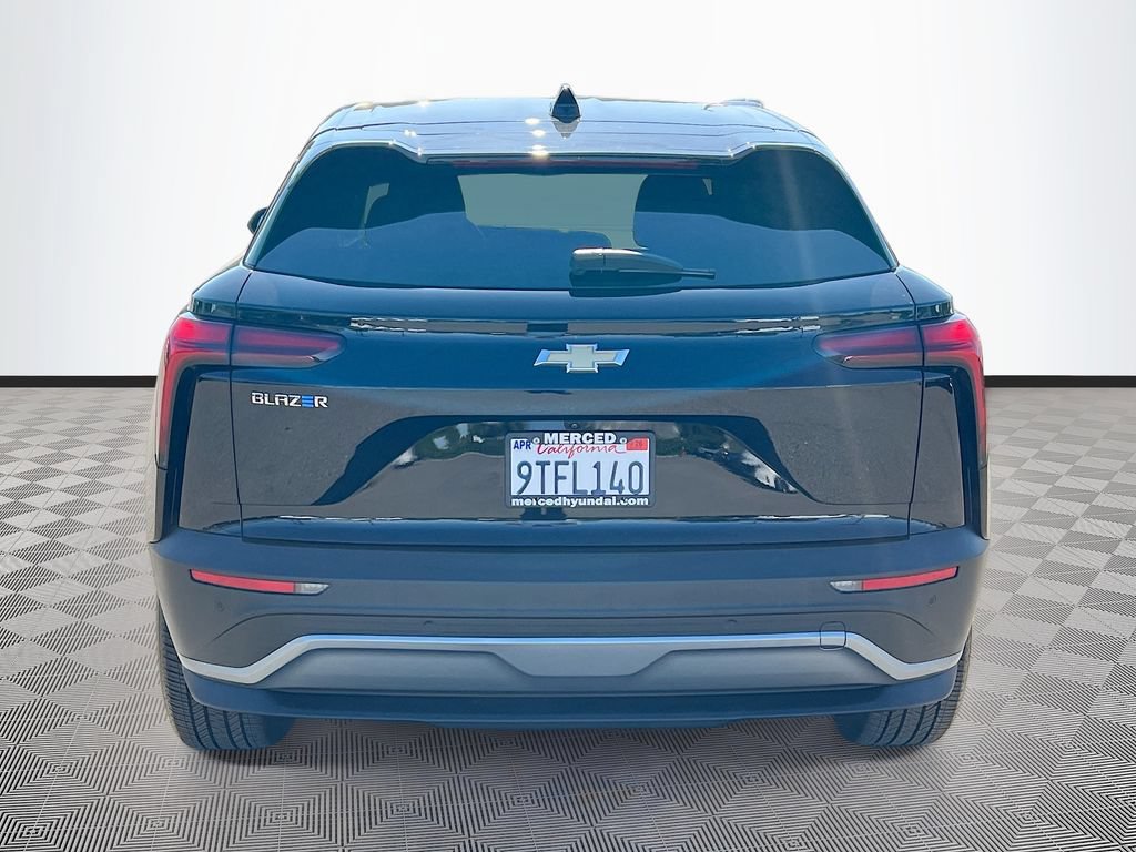 Used 2025 Chevrolet Blazer EV LT FWD image 6