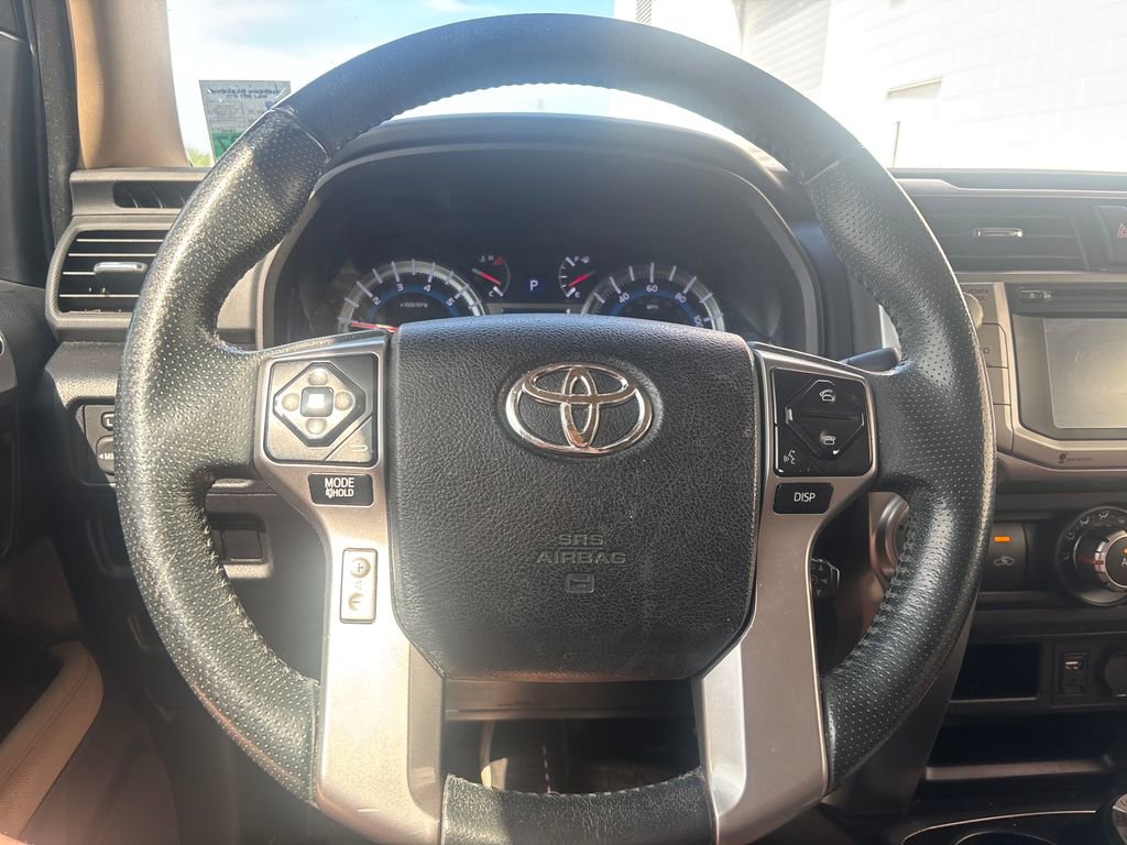 Used 2014 Toyota 4Runner SR5 Premium image 18