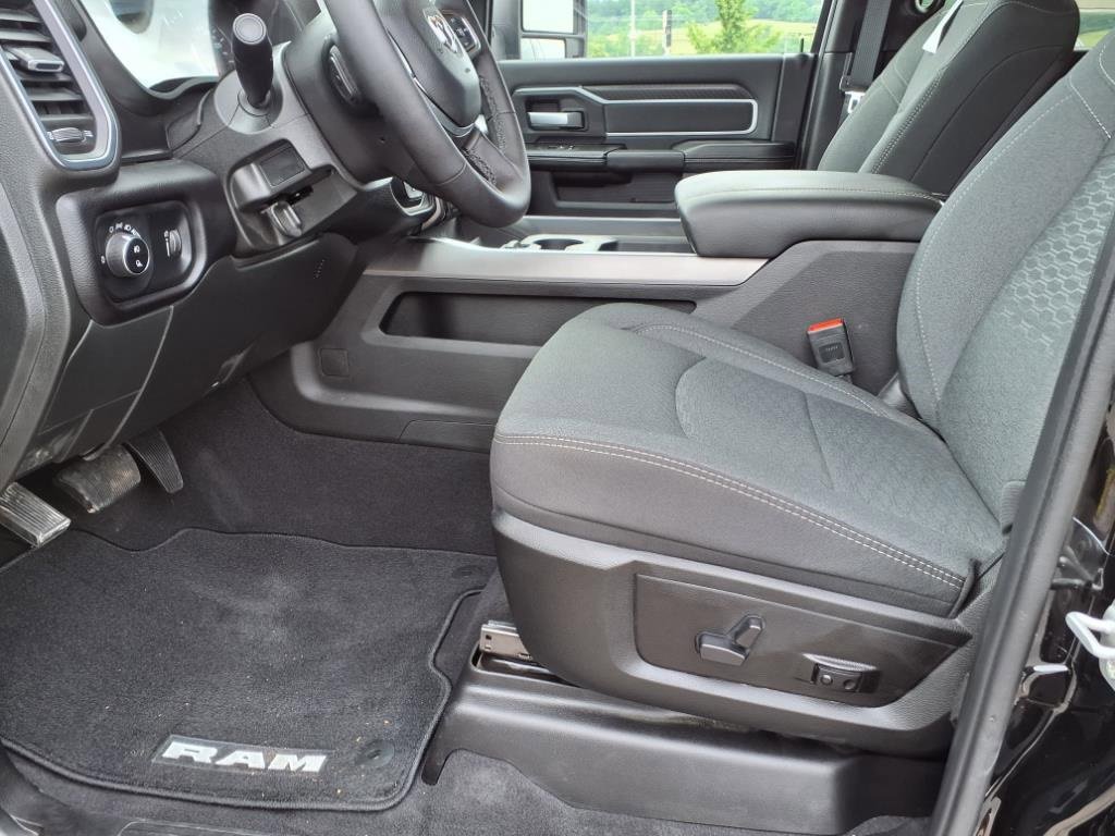 New 2025 RAM 2500 Lone Star image 8
