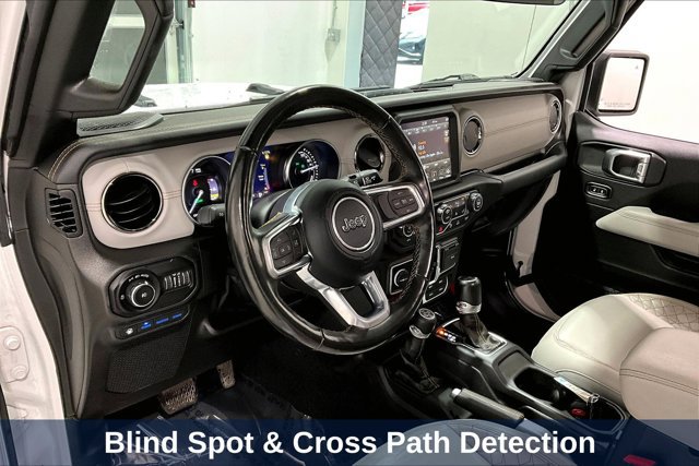 Used 2022 Jeep Wrangler Unlimited Sahara AWD/4WD image 23
