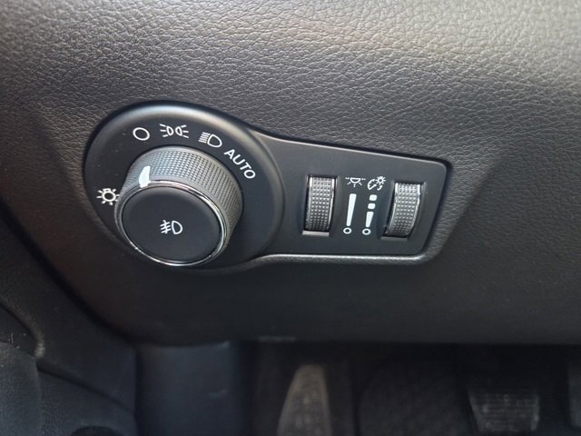 New 2026 Jeep Compass Latitude image 7