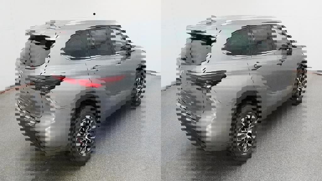 New 2026 Toyota Highlander XLE image 9