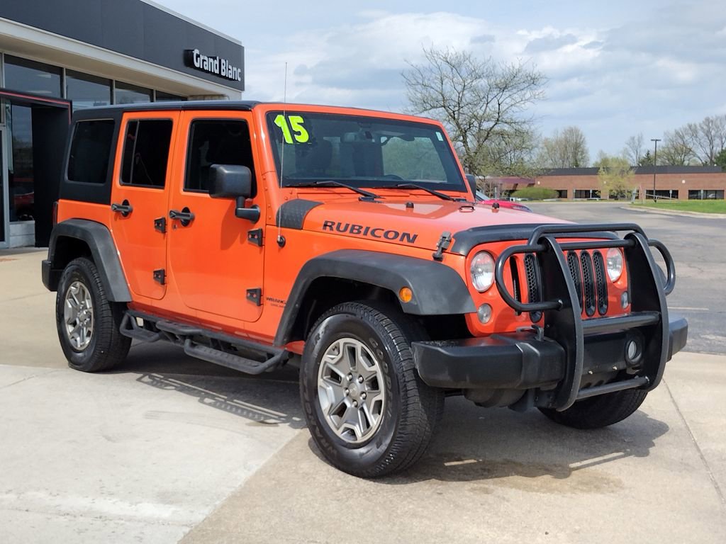 Used 2015 Jeep Wrangler Unlimited Rubicon w/ Connectivity Group AWD/4WD image 12