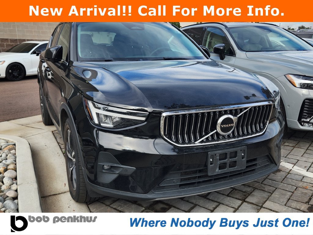 Used 2023 Volvo XC40 B5 Plus AWD/4WD 360° Tour