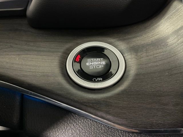 Used 2025 Jeep Grand Cherokee Overland w/ Adv Protech Group III image 17