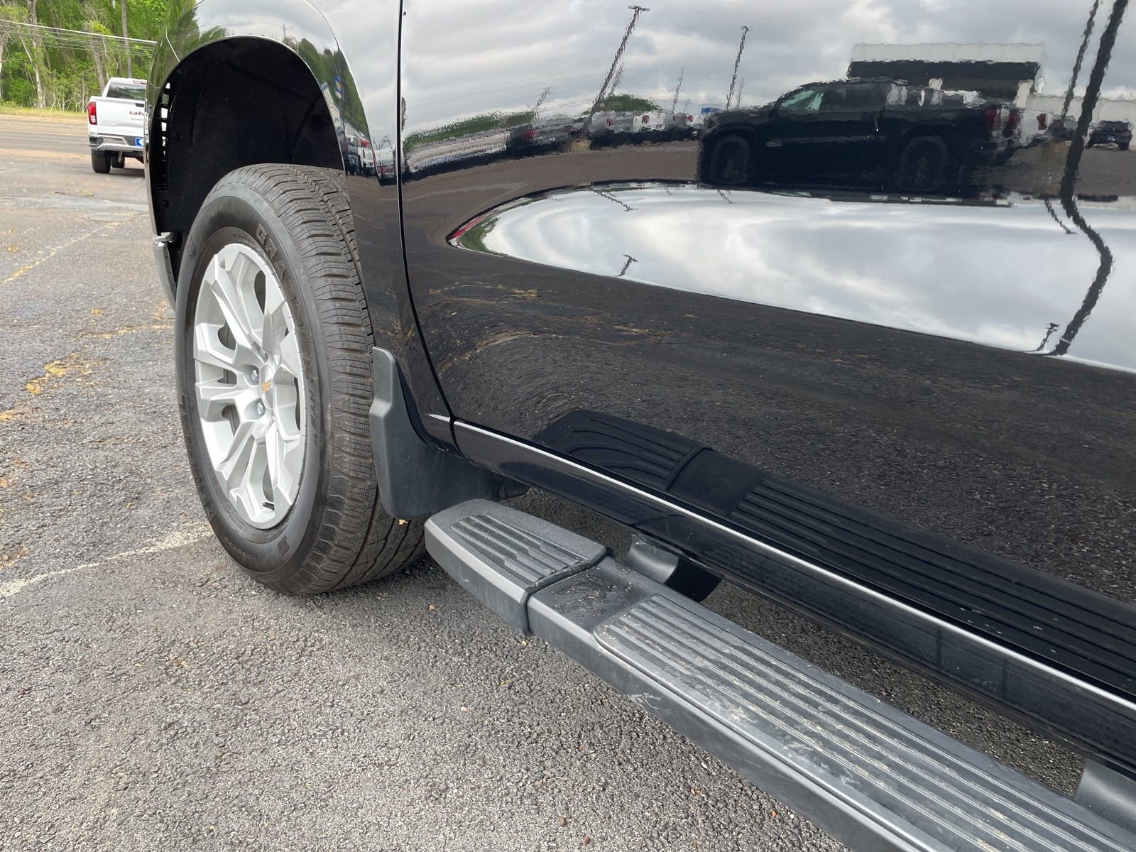 Used 2023 Chevrolet Silverado 1500 LTZ w/ LTZ Convenience Package II image 11