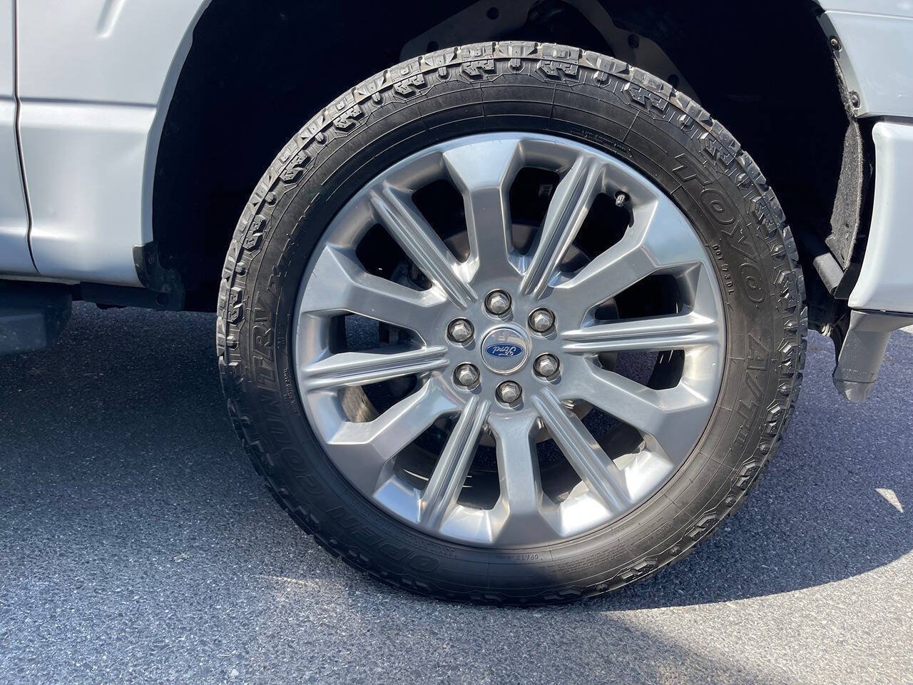 Used 2021 Ford F150 Lariat AWD/4WD image 10