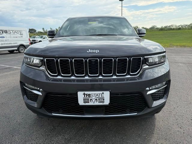 New 2025 Jeep Grand Cherokee Limited w/ Luxury Tech Group II image 2