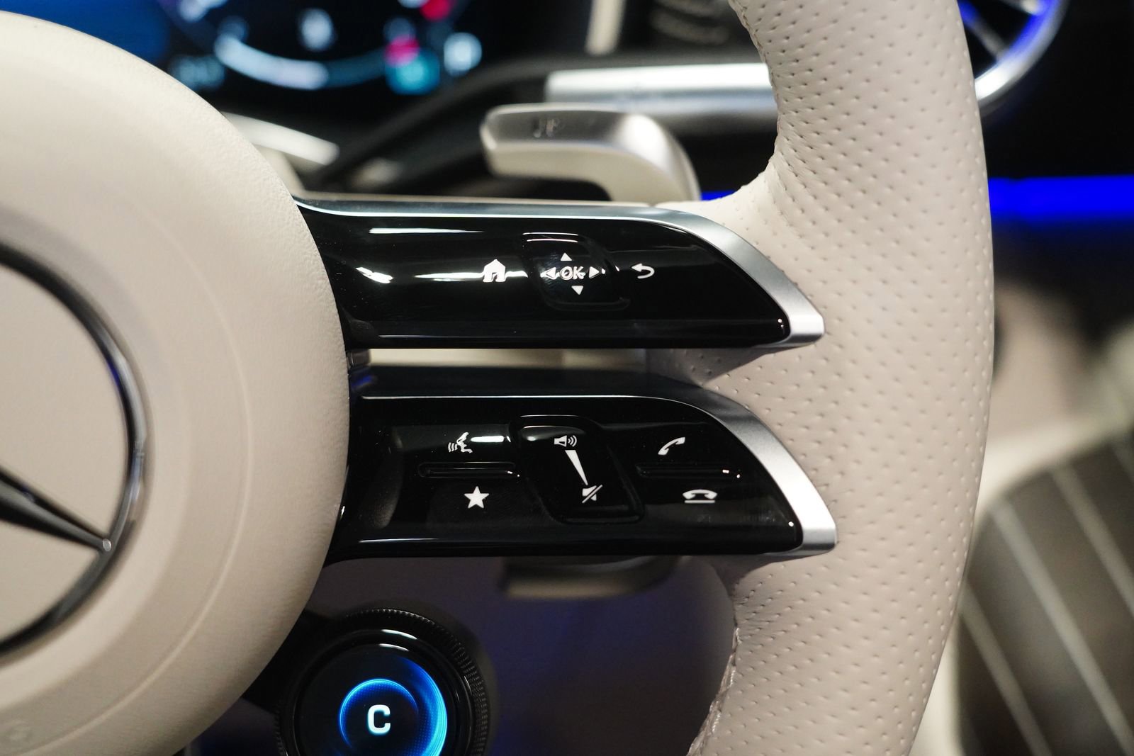 New 2026 Mercedes-Benz SL 55 AMG 4MATIC image 23