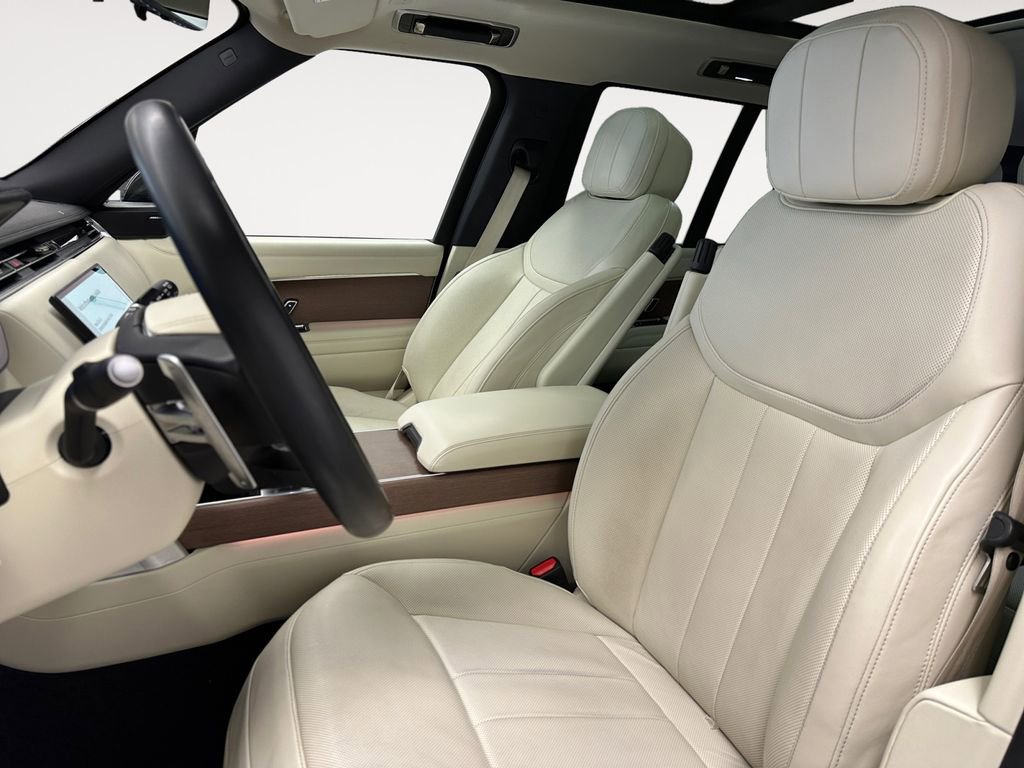 Used 2023 Land Rover Range Rover SE image 9
