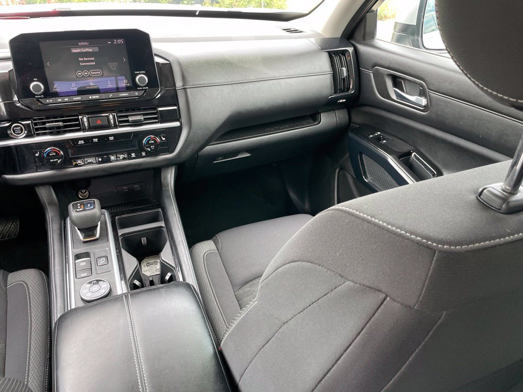 Certified 2022 Nissan Pathfinder SV w/ SV Premium Package AWD/4WD image 11
