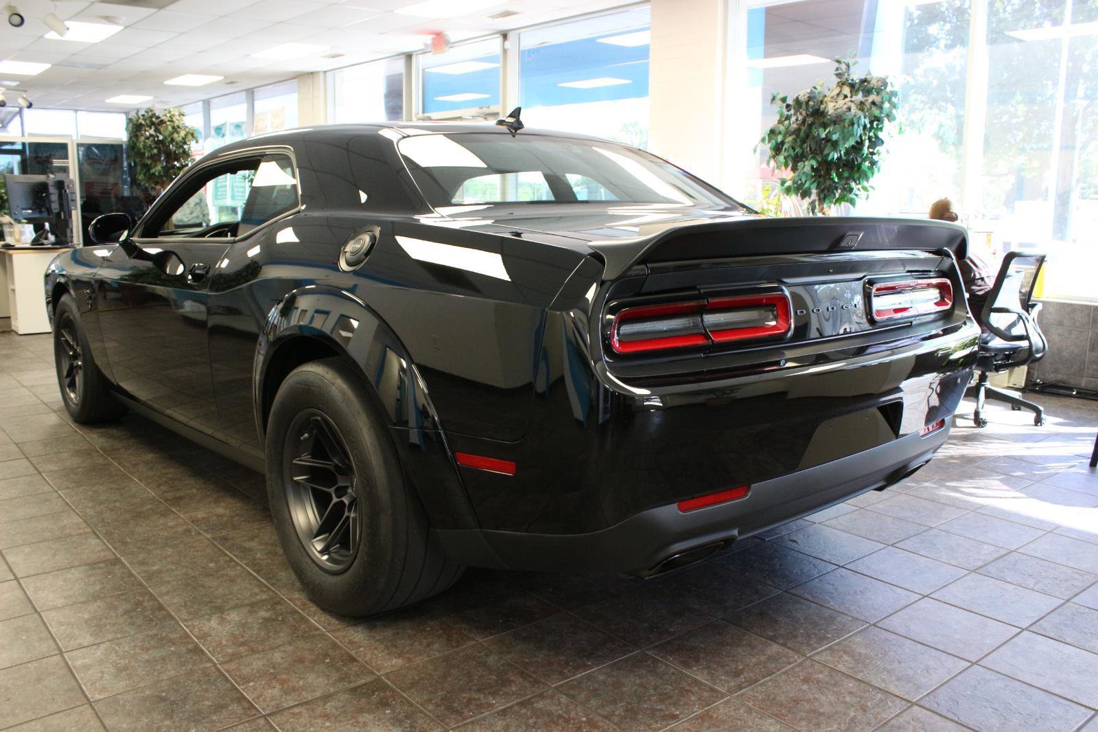 Used 2023 Dodge Challenger SRT Hellcat Redeye image 4