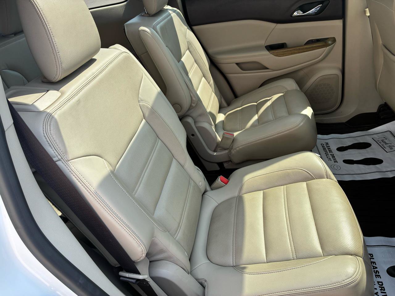 Used 2017 GMC Acadia Denali w/ Technology Package FWD image 10