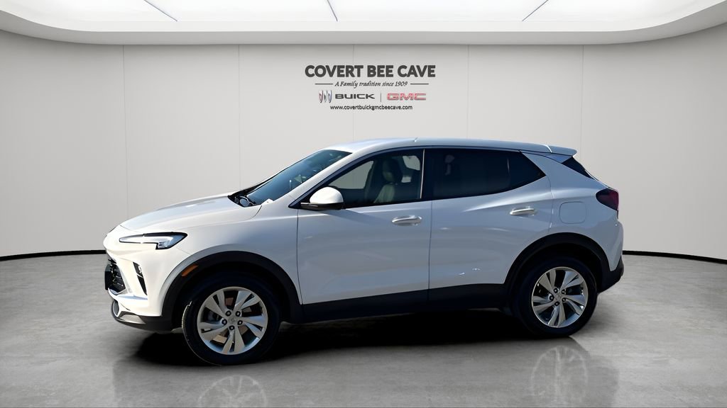 Used 2024 Buick Encore GX Preferred w/ Comfort Package image 4