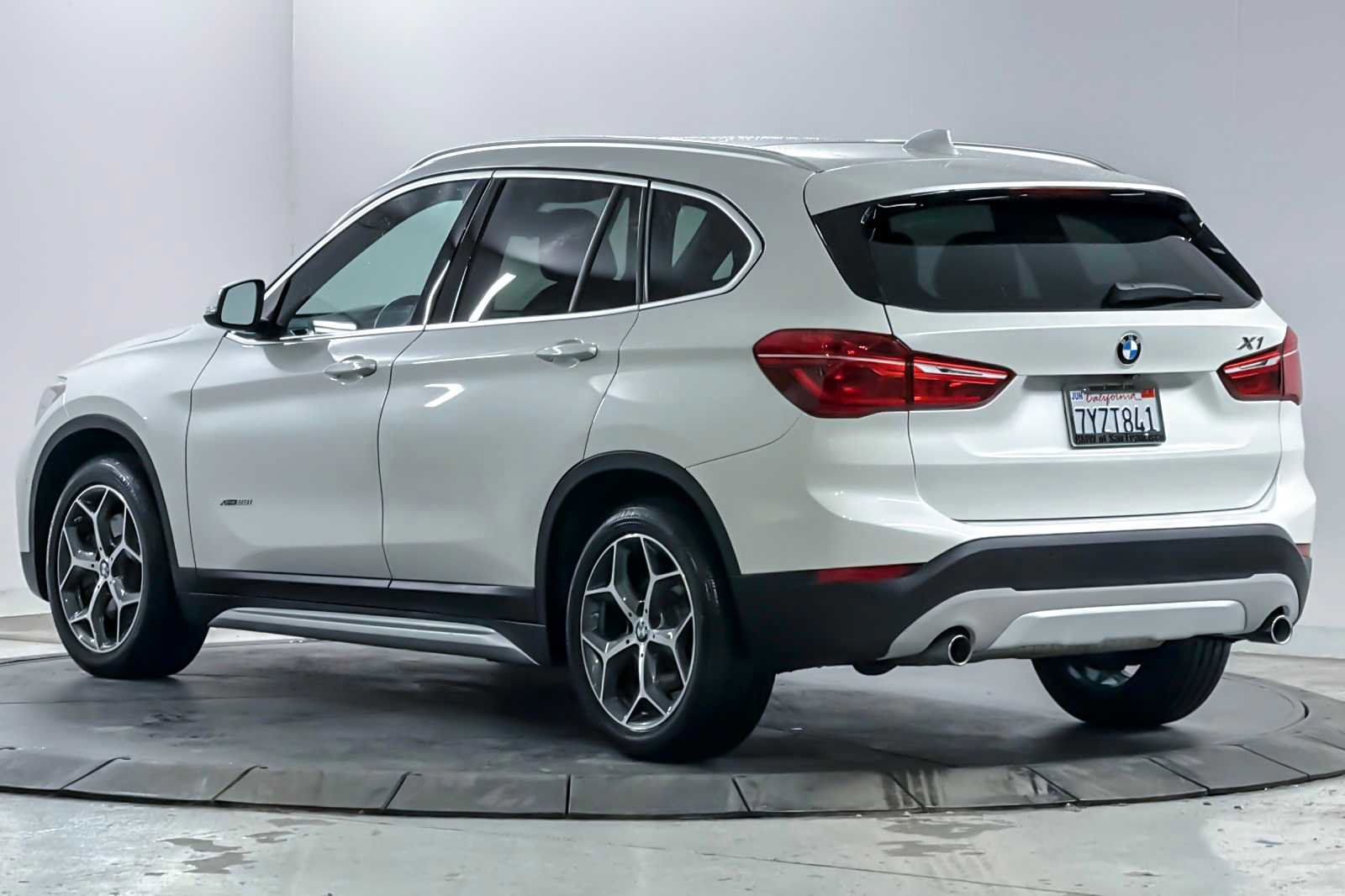 Used 2016 BMW X1 xDrive28i image 6