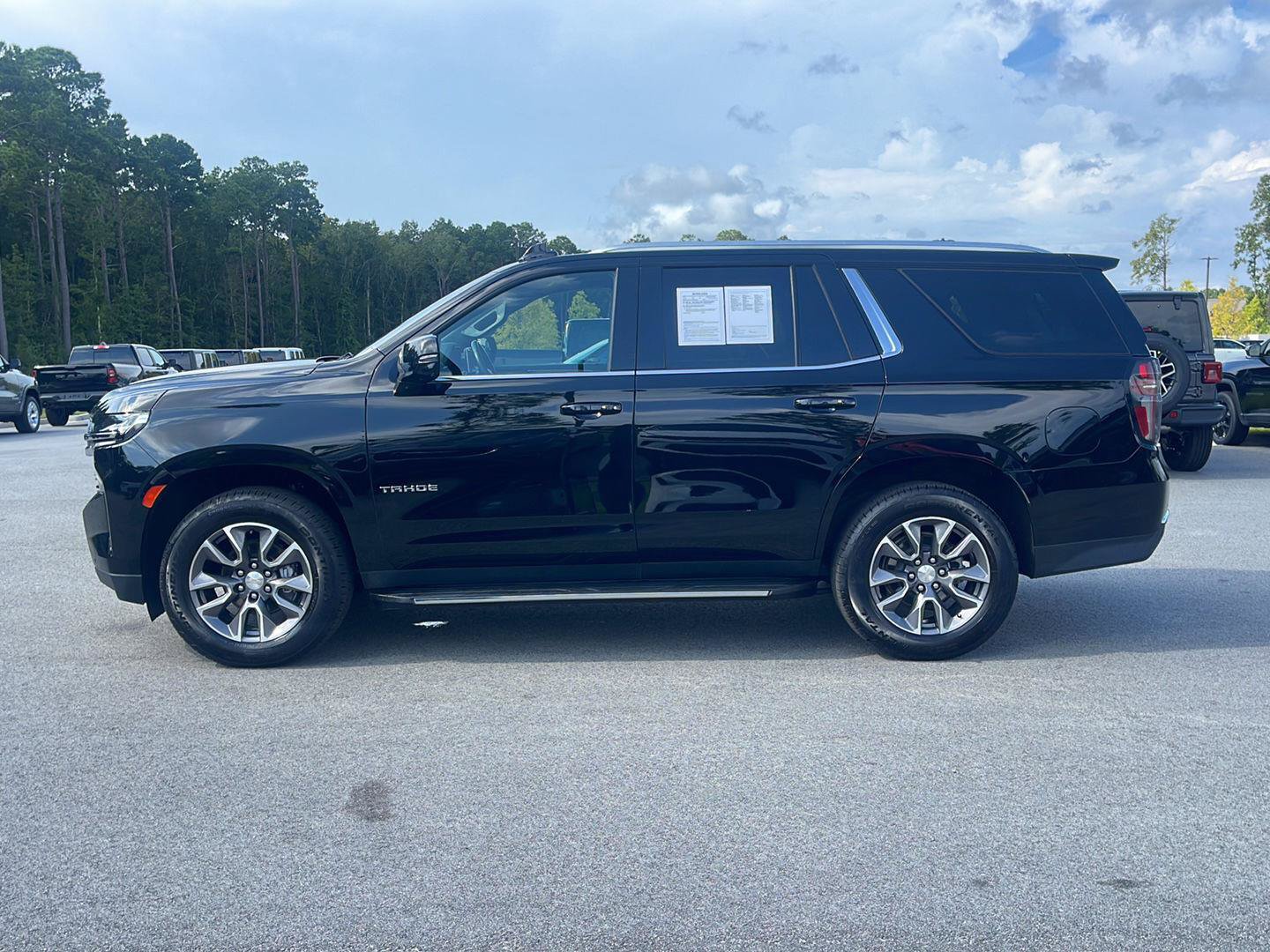 Used 2022 Chevrolet Tahoe LT w/ LT Signature Plus Package AWD/4WD image 4