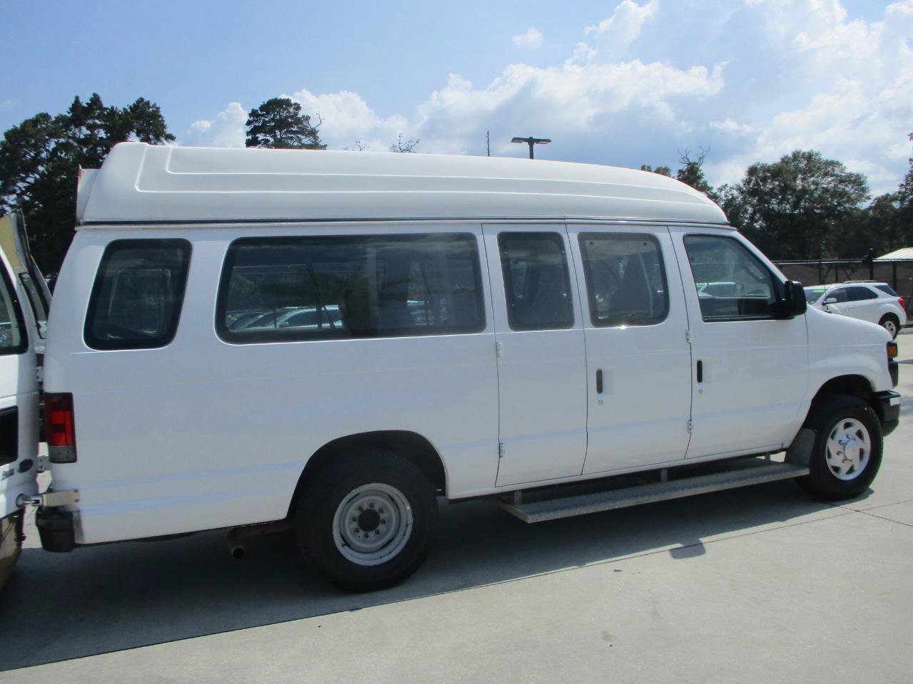 Used 2013 Ford E-250 and Econoline 250 Extended w/ PWR Group RWD image 8