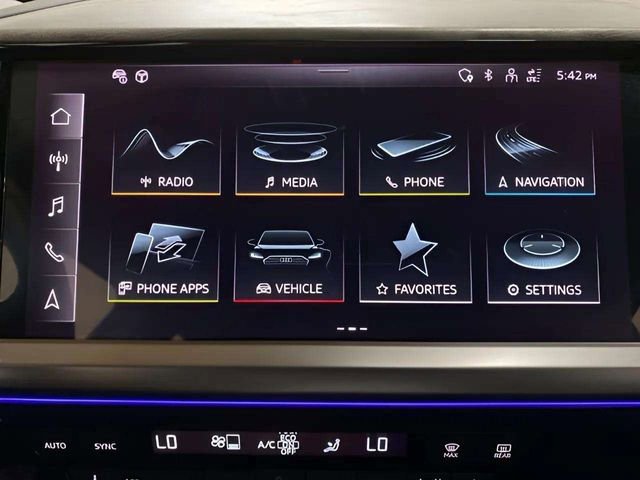 Used 2023 Audi Q4 e-tron Premium Plus w/ Premium Plus image 42