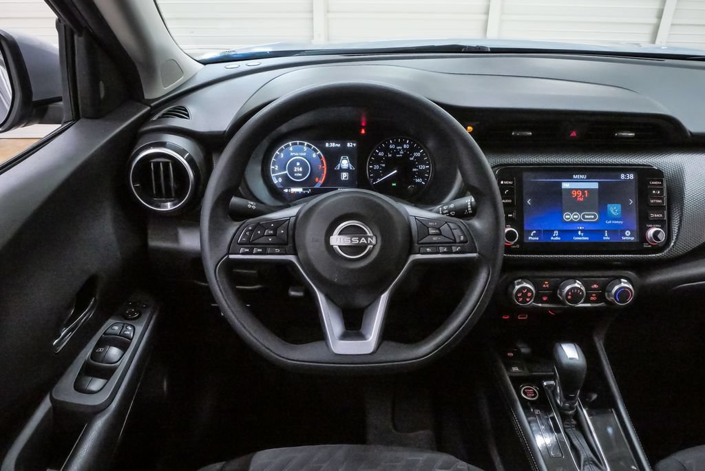 Used 2023 Nissan Kicks SV FWD image 19