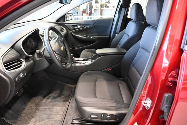 Used 2024 Chevrolet Malibu RS w/ LPO, Floor Liner Package image 9